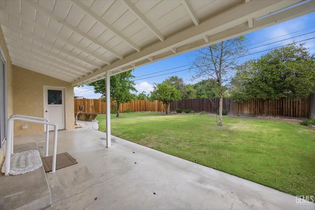 1708 Anita Lane, Bakersfield, CA 93304