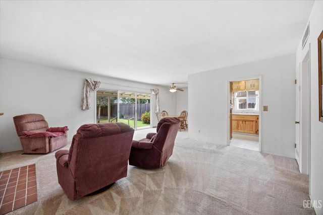 1708 Anita Lane, Bakersfield, CA 93304