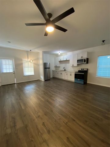 7823 Goode Street A, Houston, TX 77012