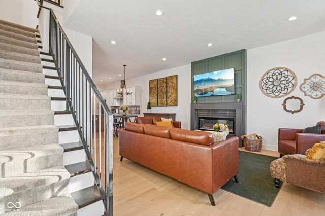 410 W Park Street, Westfield, IN 46074