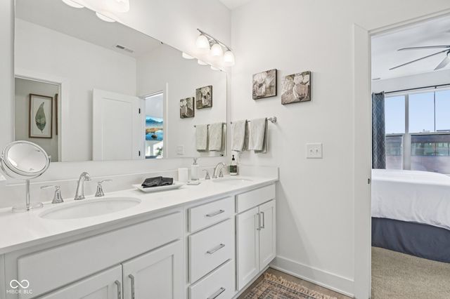 410 W Park Street, Westfield, IN 46074