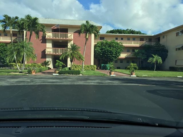 1001 Hillcrest Ct 215, Hollywood, FL 33021
