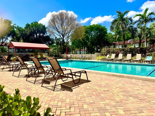 21535 Cypress Hammock Drive 36j, Boca Raton, FL 33428