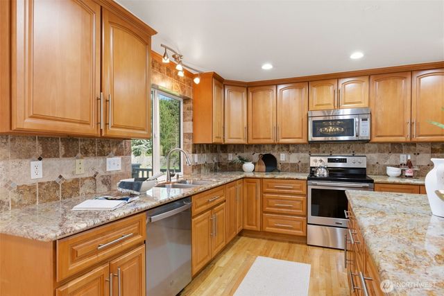 10718 SE 268th Street, Kent, WA 98030