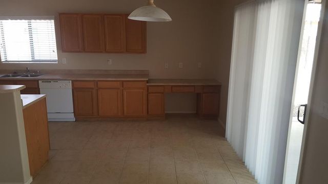 16198 W Hope Drive, Surprise, AZ 85379