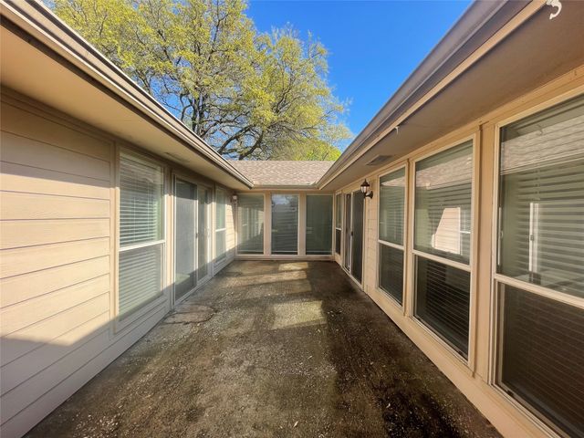 6910 Brentfield Drive, Dallas, TX 75248