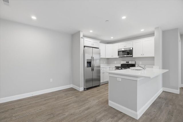 204 Central Street C, Avon, MA 02332