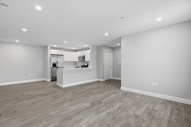 204 Central Street C, Avon, MA 02332