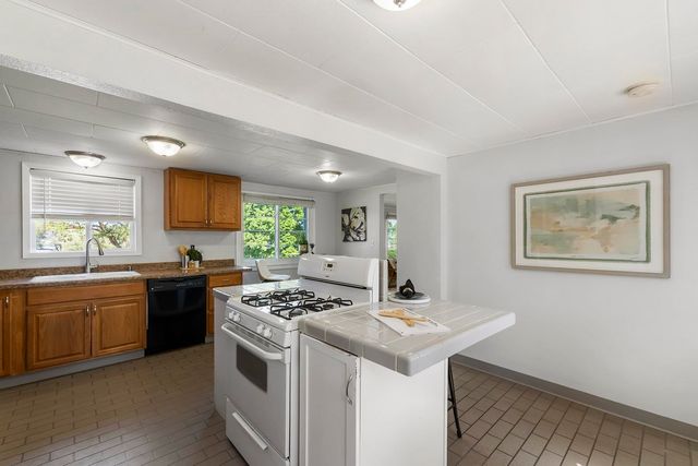 6722 E 4TH Ave, Spokane Valley, WA 99212
