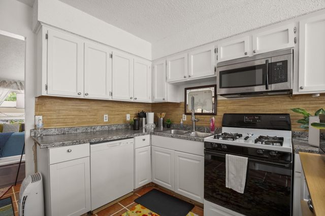 5402 Brompton CIR, Austin, TX 78745