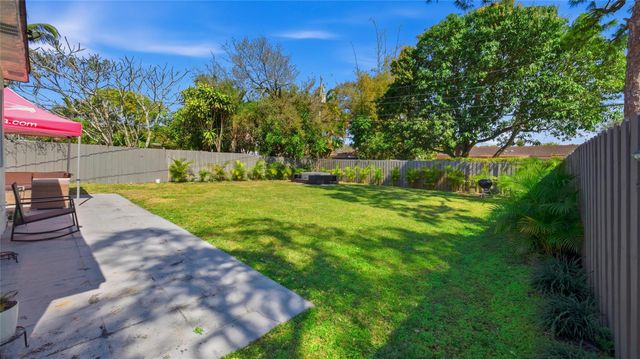 1234 NW 7th Avenue, Fort Lauderdale, FL 33311