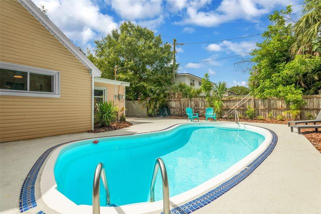 15065 NEWPORT ROAD, Clearwater, FL 33764