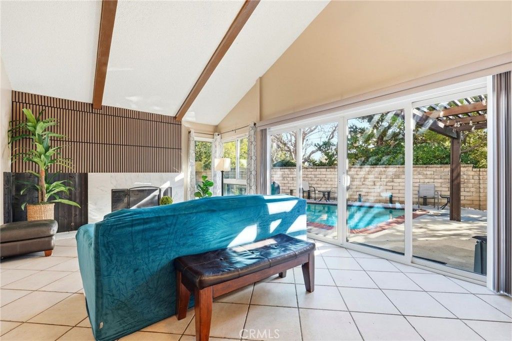 Image 13 of property listing at 23943 Via Flamenco, Valencia, CA 91355