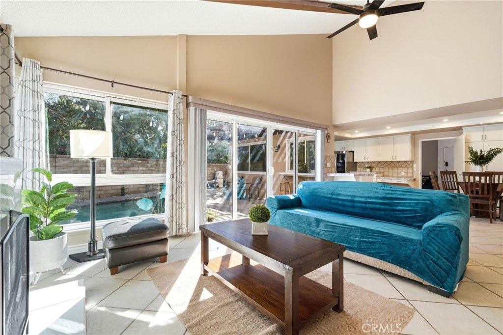 Image 16 of property listing at 23943 Via Flamenco, Valencia, CA 91355