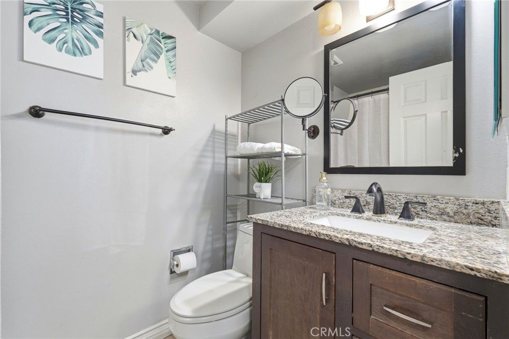 Image 18 of property listing at 23943 Via Flamenco, Valencia, CA 91355