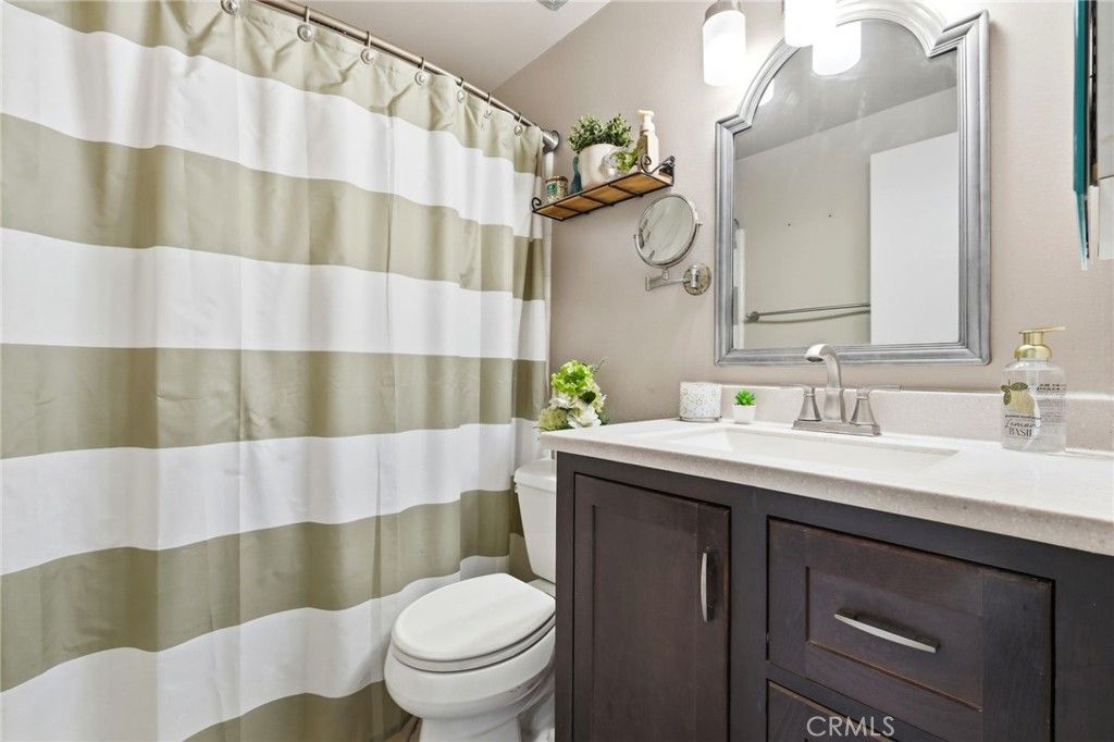 Image 24 of property listing at 23943 Via Flamenco, Valencia, CA 91355