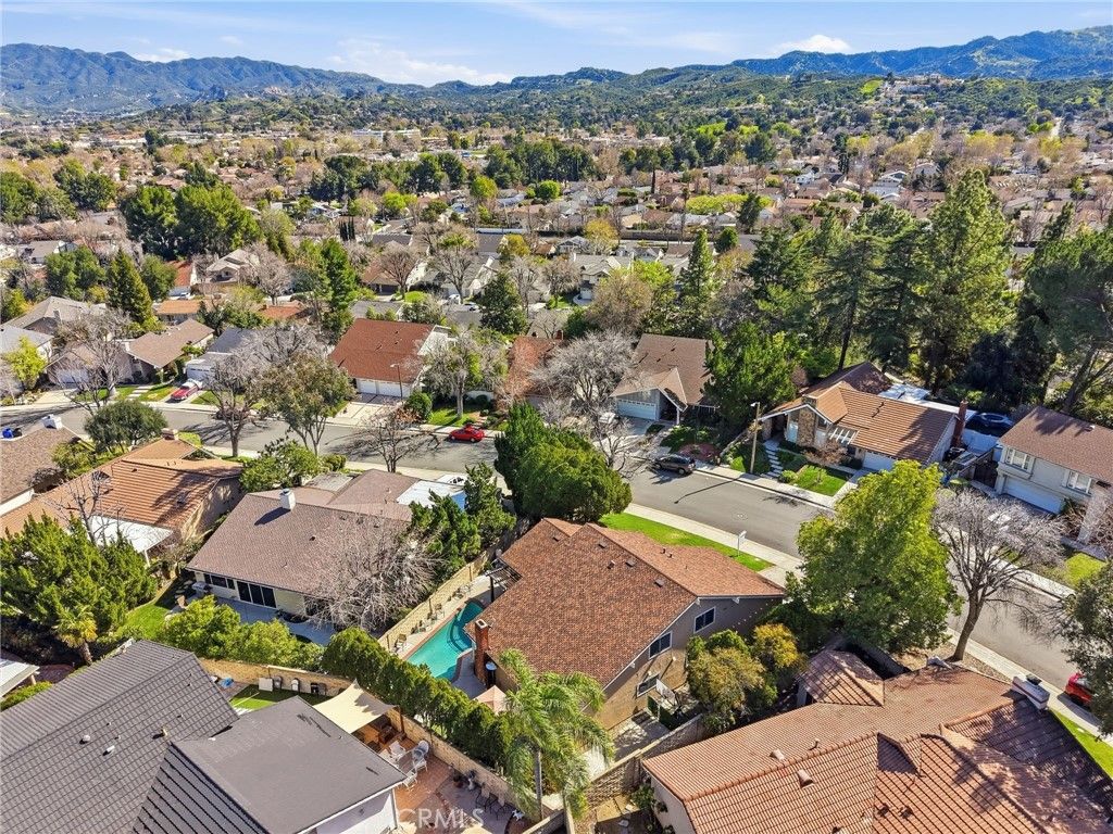 Image 36 of property listing at 23943 Via Flamenco, Valencia, CA 91355