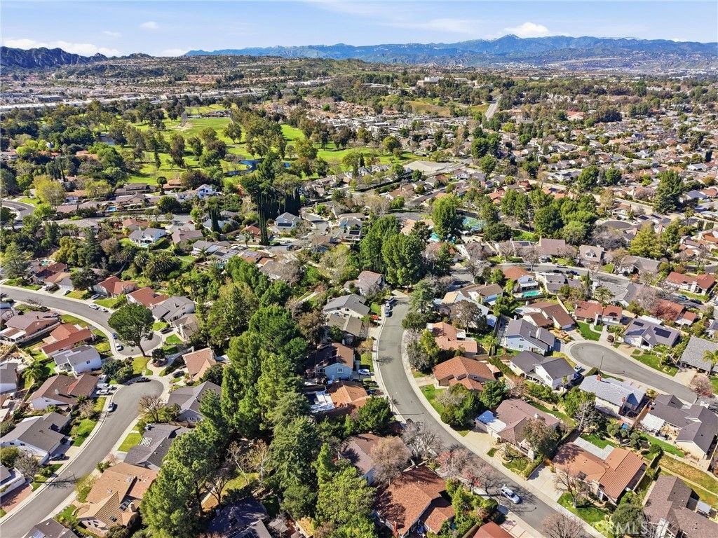 Image 37 of property listing at 23943 Via Flamenco, Valencia, CA 91355