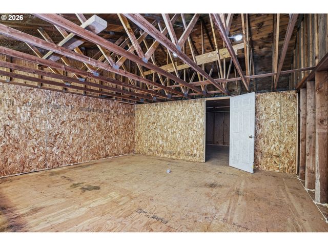 671 RAGLAND Rd, Longview, WA 98632