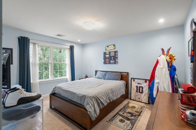 149 West St, Attleboro, MA 02703