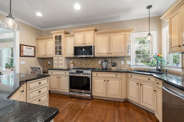149 West St, Attleboro, MA 02703