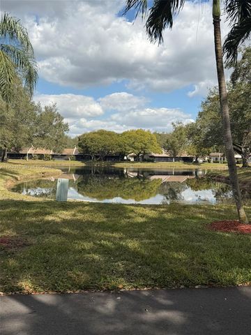 9850 NW 15th Ct 9850, Pembroke Pines, FL 33024