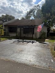 9850 NW 15th Ct 9850, Pembroke Pines, FL 33024