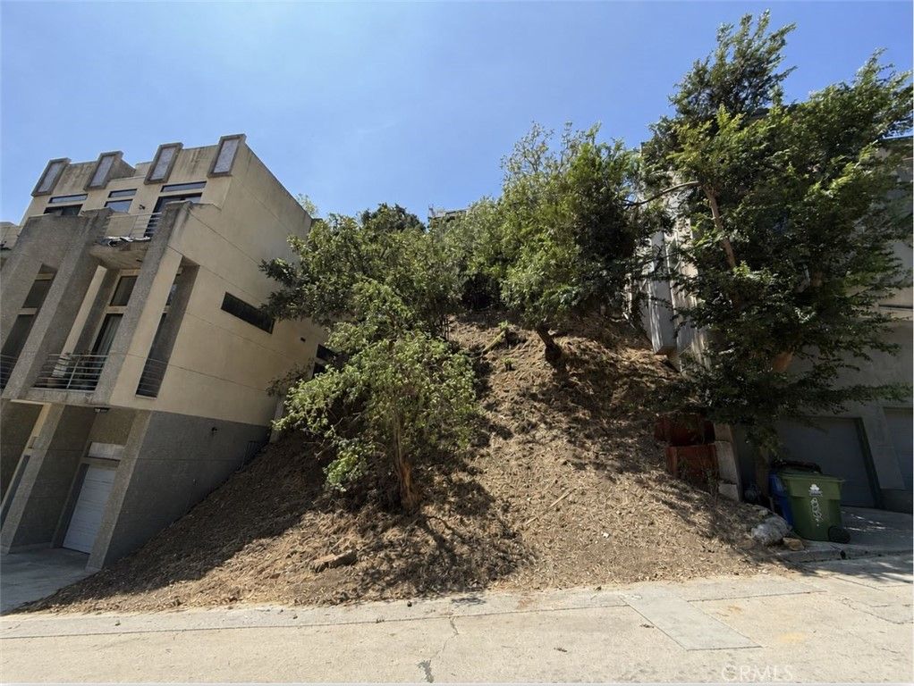 723 museum Drive, Los Angeles, CA 90065