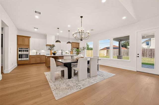 8926 Sedgemoor Drive, Tomball, TX 77375