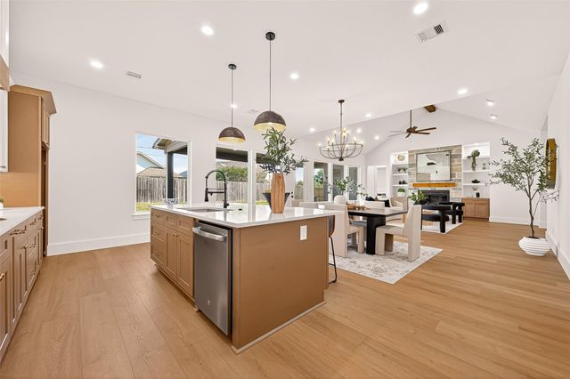 8926 Sedgemoor Drive, Tomball, TX 77375