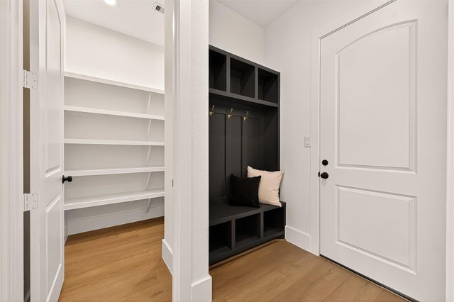 8926 Sedgemoor Drive, Tomball, TX 77375