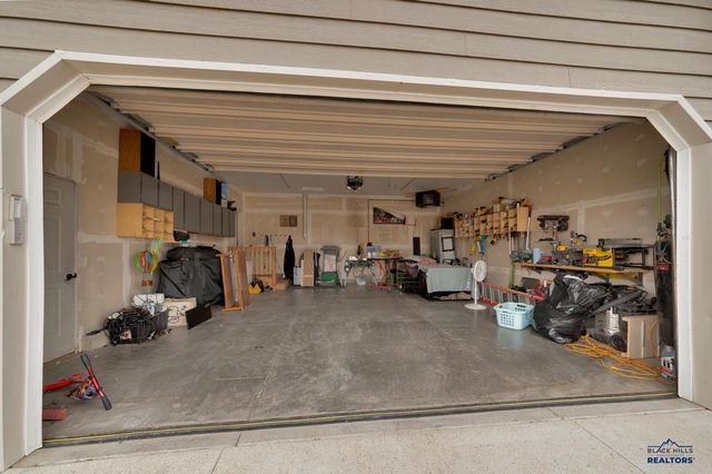 14769 LAMPLIGHT DR, Rapid City, SD 57703