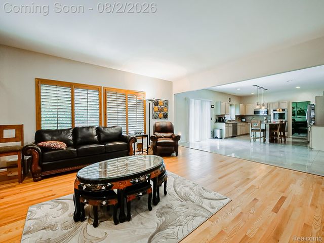 1021 Olympia Drive, Rochester Hills, MI 48306