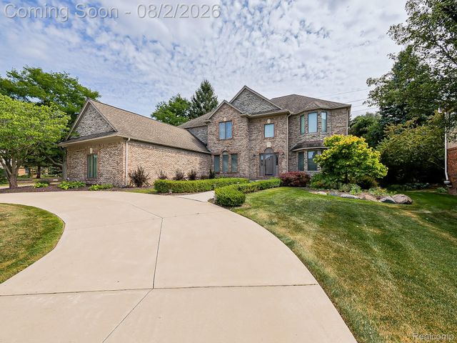 1021 Olympia Drive, Rochester Hills, MI 48306