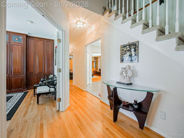 1021 Olympia Drive, Rochester Hills, MI 48306