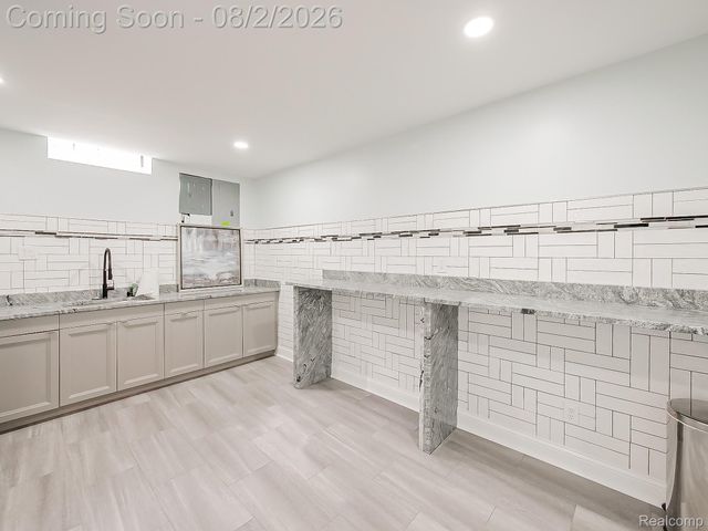 1021 Olympia Drive, Rochester Hills, MI 48306