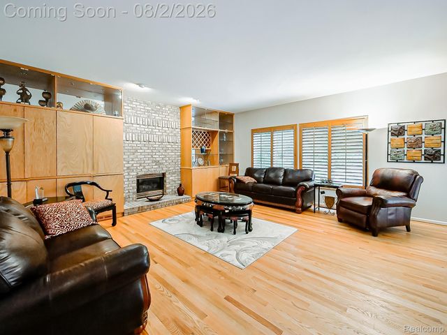 1021 Olympia Drive, Rochester Hills, MI 48306