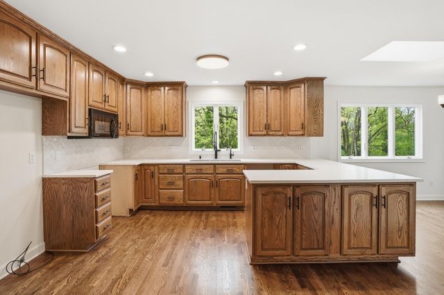 502 W 100 N, Valparaiso, IN 46385