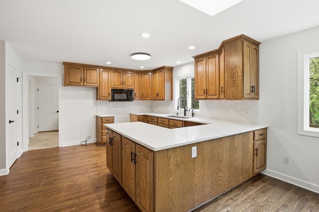 502 W 100 N, Valparaiso, IN 46385