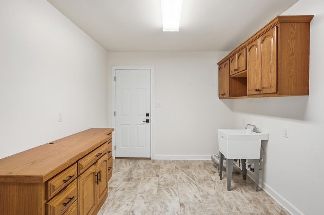502 W 100 N, Valparaiso, IN 46385