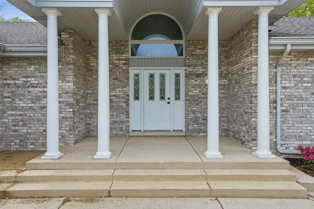 502 W 100 N, Valparaiso, IN 46385