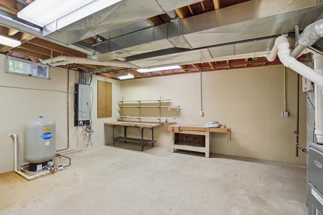 502 W 100 N, Valparaiso, IN 46385