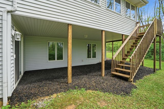 502 W 100 N, Valparaiso, IN 46385