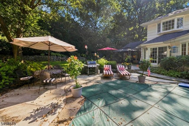 16 Warwick Rd, Chatham Twp., NJ 07928