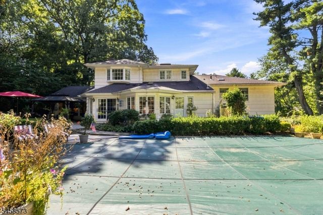 16 Warwick Rd, Chatham Twp., NJ 07928