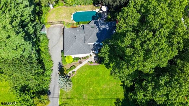 16 Warwick Rd, Chatham Twp., NJ 07928