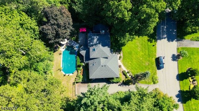 16 Warwick Rd, Chatham Twp., NJ 07928
