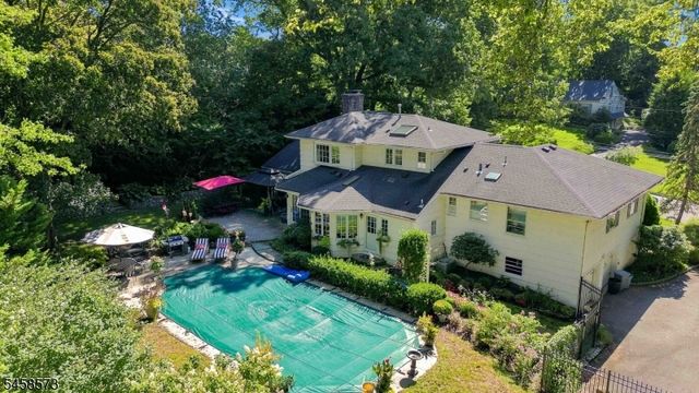 16 Warwick Rd, Chatham Twp., NJ 07928