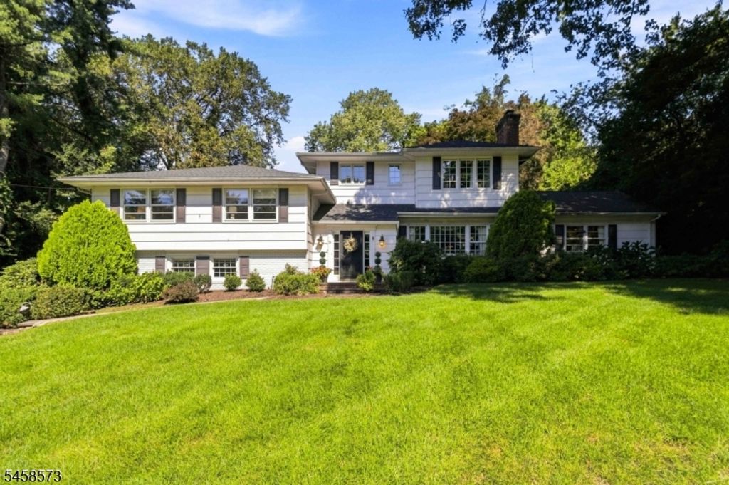 16 Warwick Rd, Chatham Twp., NJ 07928