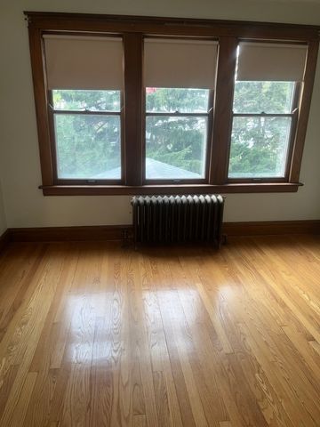 1424 Home Avenue, Berwyn, IL 60402